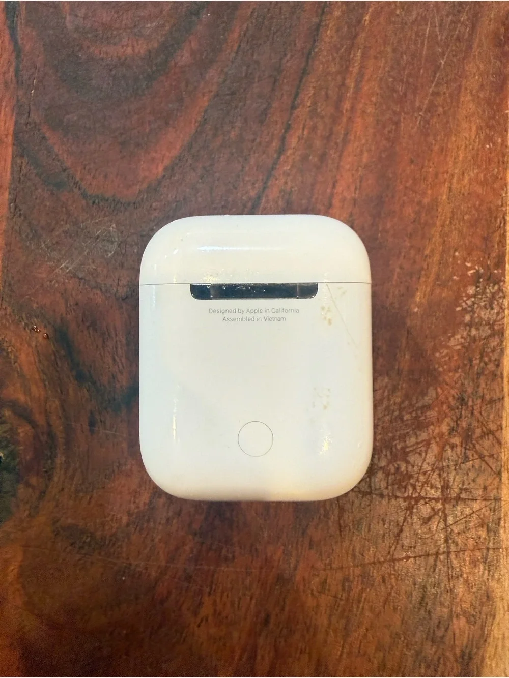 Apple White AirPods Case - Classic Gloss Finish. Barely used